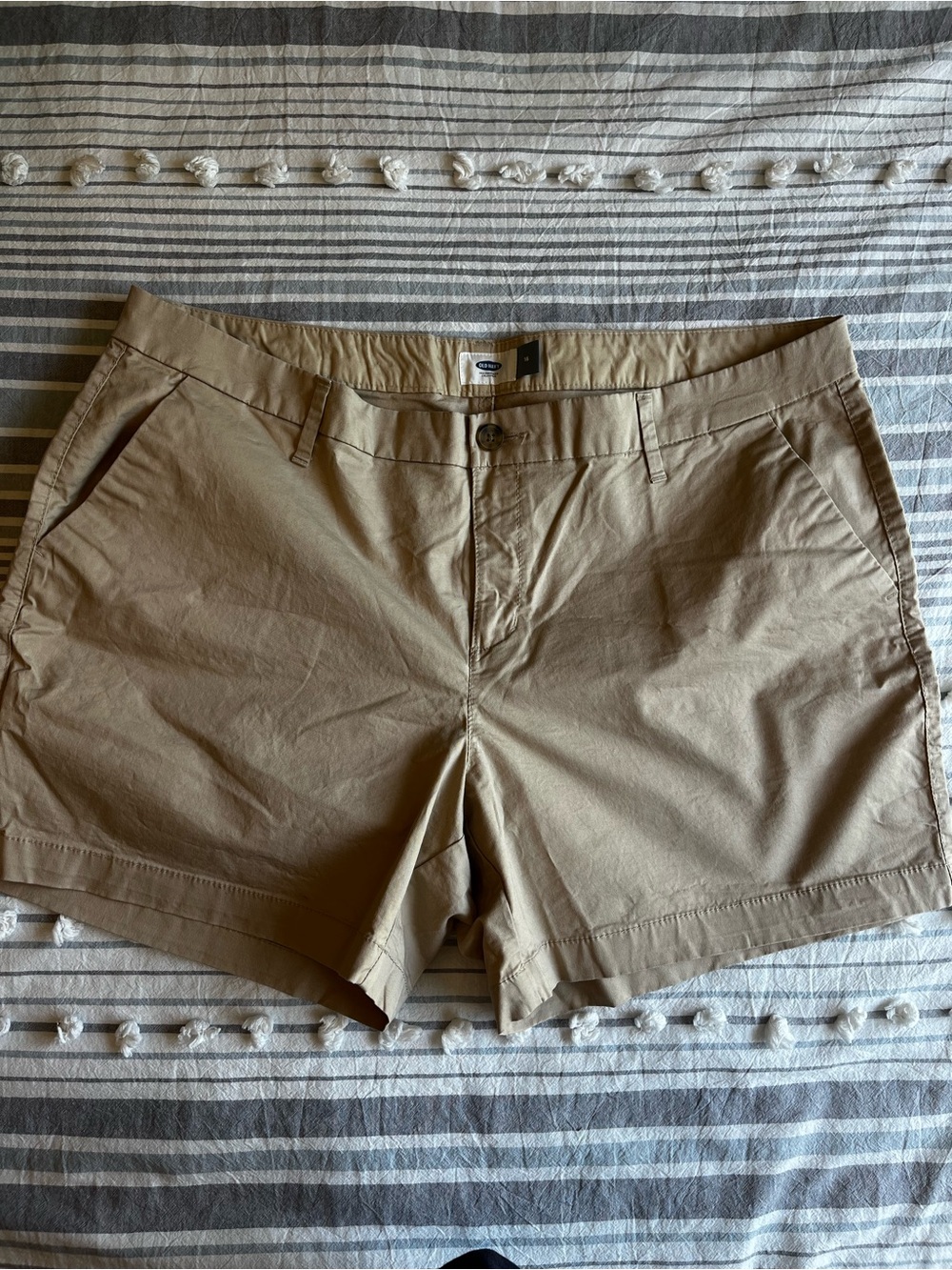 Old Navy Women’s Everyday Shorts with 5” Inseam